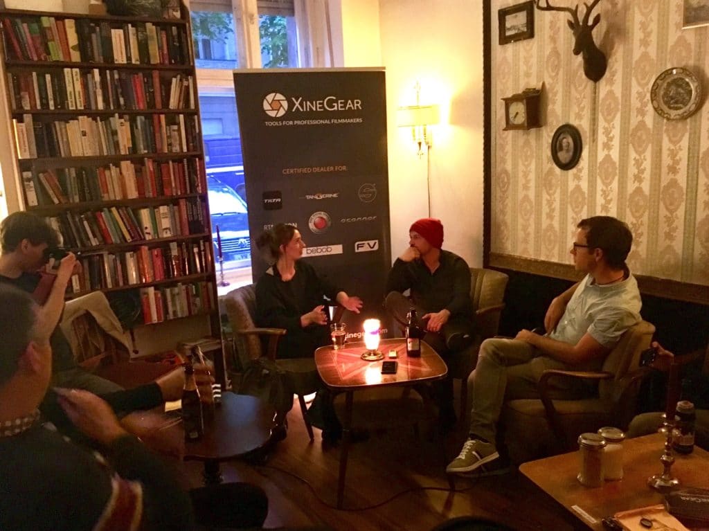 Der Erste Kameradialog Live fand im Café Herman Schulz in Berlin statt